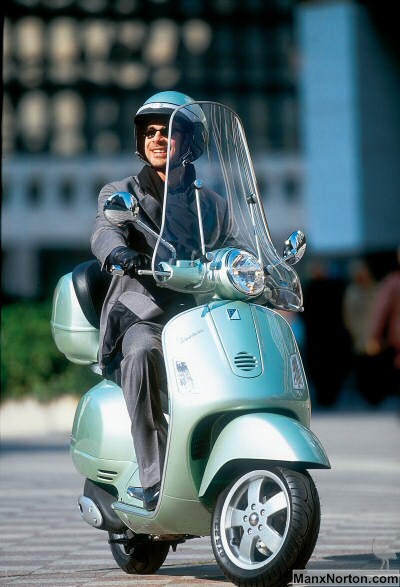 Vespa-GT200-58.jpg