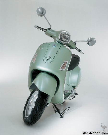 Vespa-GT200-Scooter.jpg