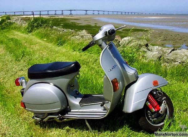 Vespa-P200Eas-1980-CH1.jpg