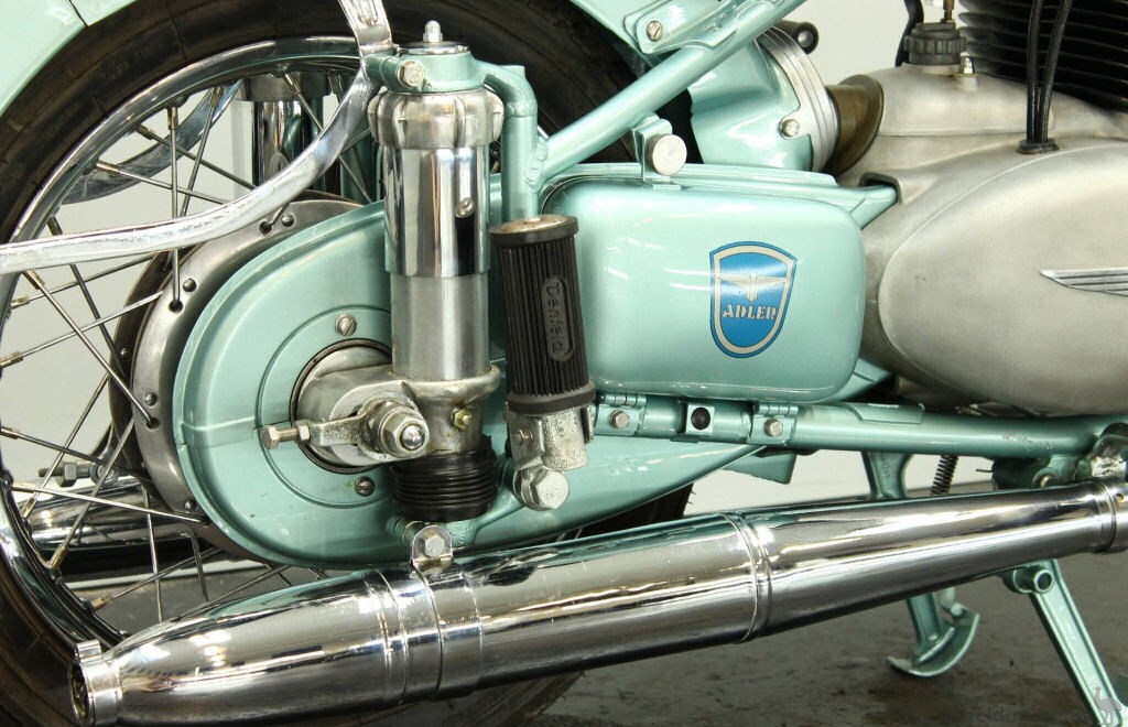 Adler-1954-MB250-CMAT-07.jpg