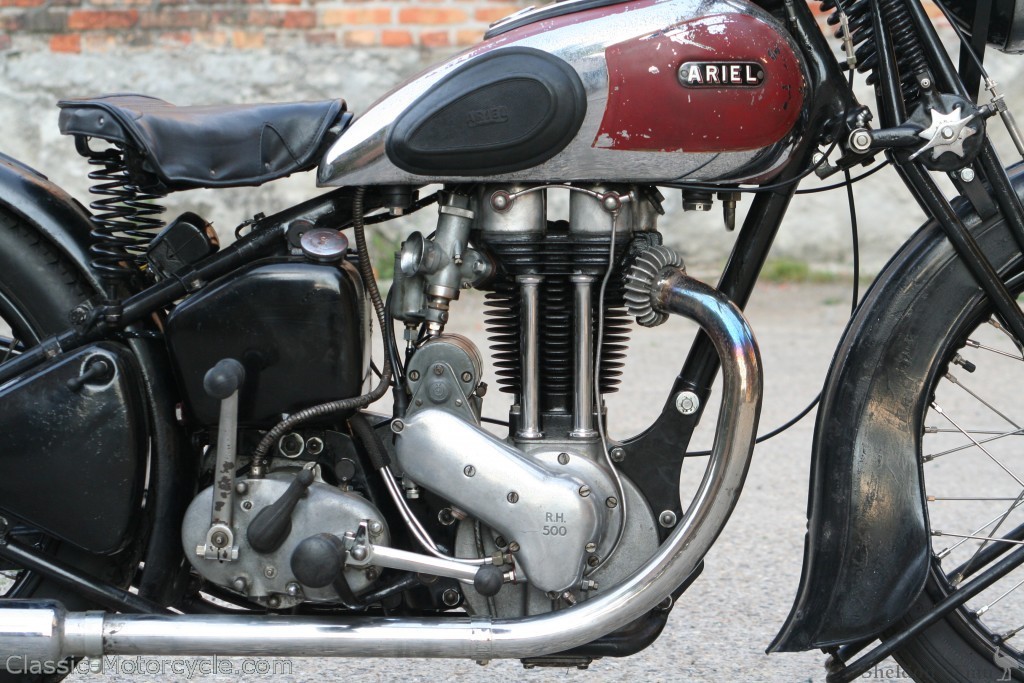 Ariel-1939-VG-500cc-OHV-Moma-03.jpg