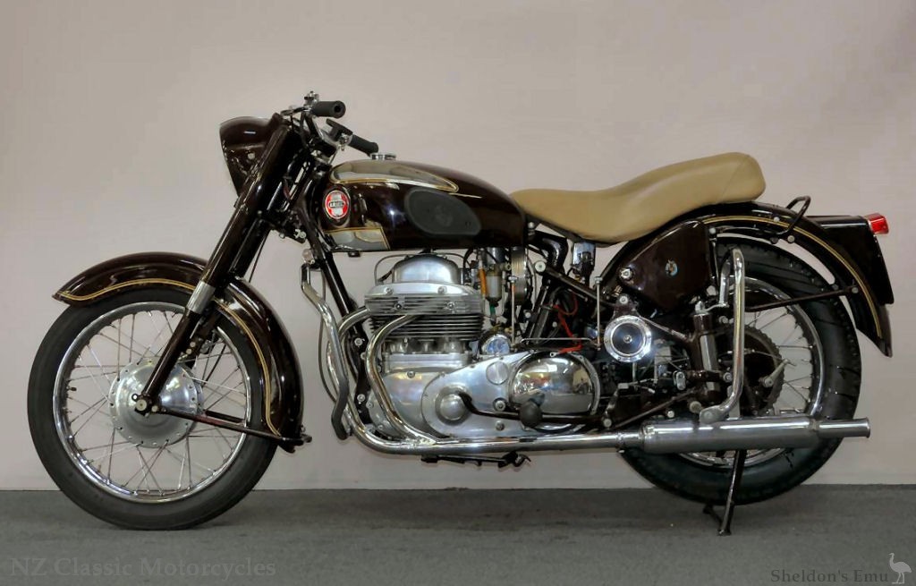 Ariel-1957-1000cc-MkII-NZM-02.jpg