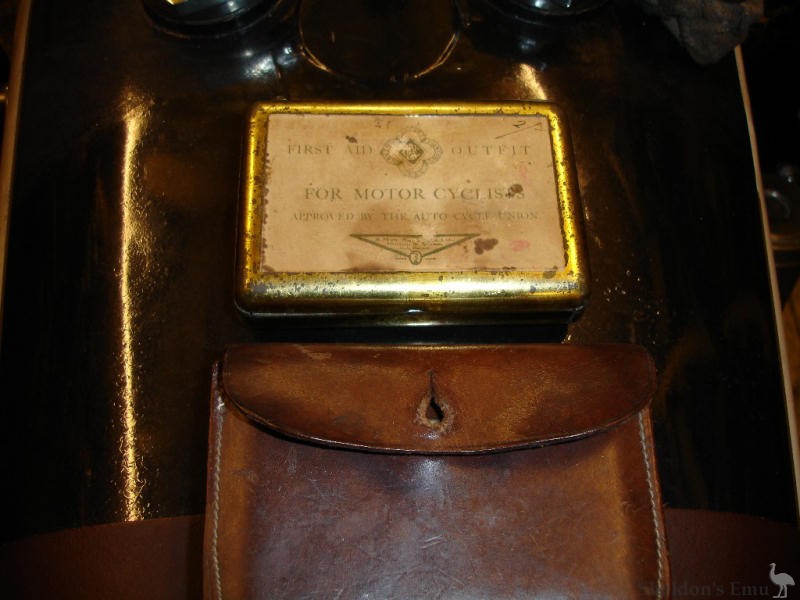 Brough-Superior-1920-Mk1-ACU-First-Aid-Kit-and-Pouch.jpg