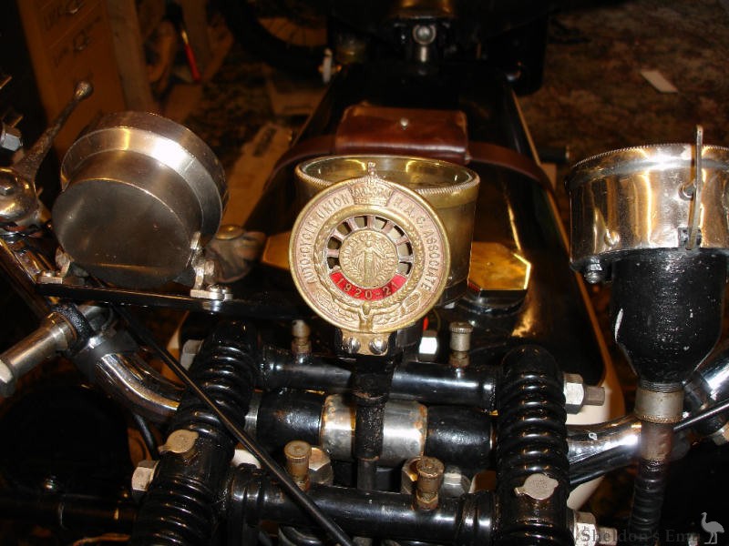 Brough-Superior-1920-Mk1-front.jpg