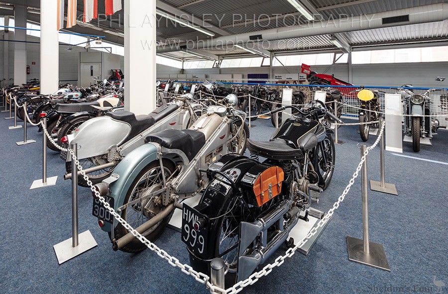 Brough-Superior-1939-Hockenheimring-MM-PA.jpg