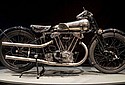 Brough-Superior-1929-SS100-Pendine-ZMD-01.jpg