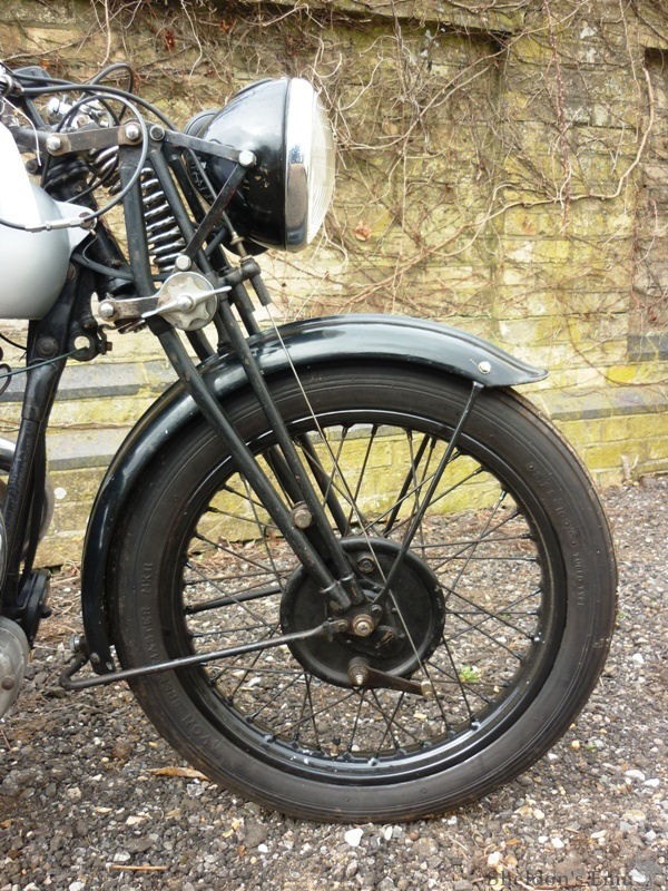 BSA-1932-L32-5-Blue-Star-350cc-AT-08.jpg