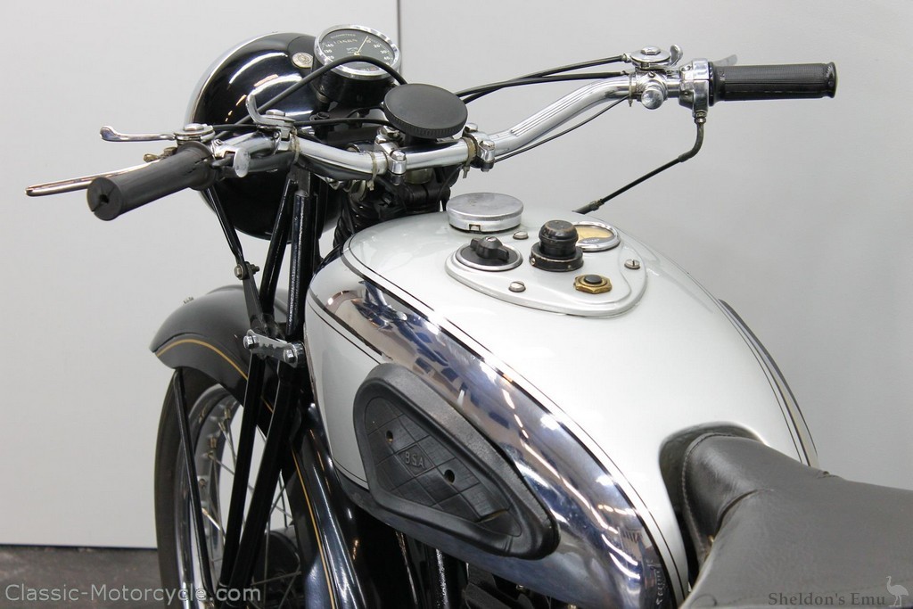 BSA-1939-M23-500cc-Silver-Star-CMAT-04.jpg