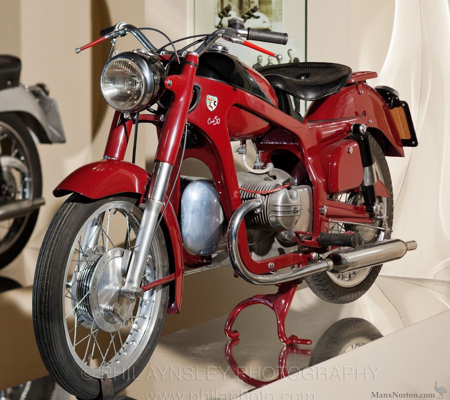 Capriolo-1955c-150cc-Cento-50-PA-02.jpg