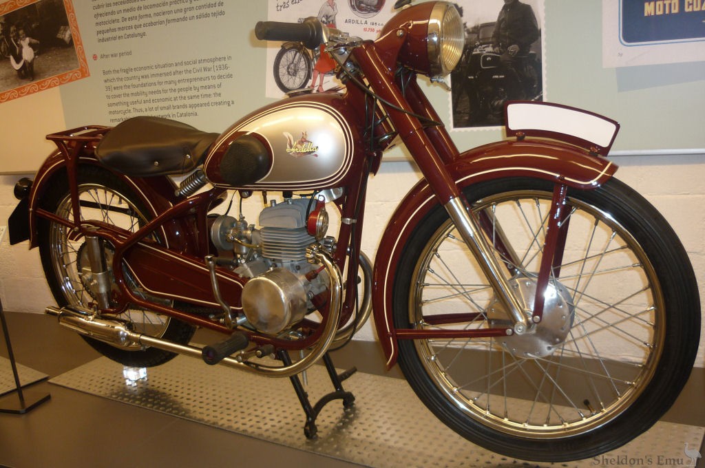 Ardilla-1952-125cc-Model-52-BMB-Wpa.jpg