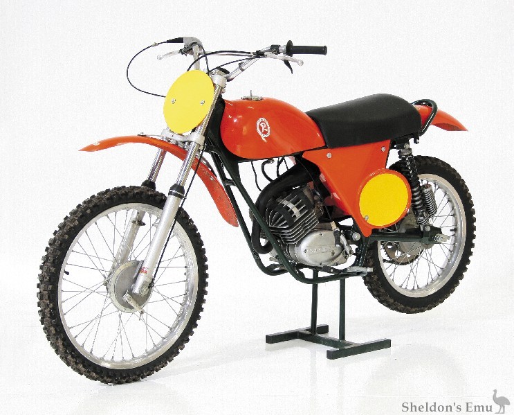 Rond-Sachs-50-1975-2.jpg