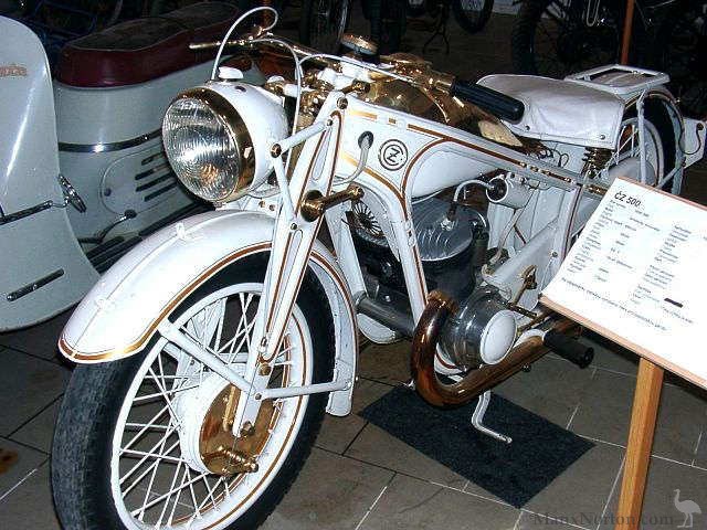 CZ-1938-500cc-Vatican.jpg