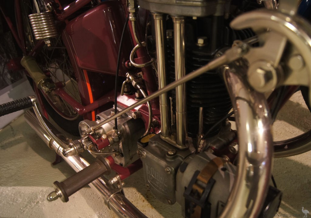 Diamant-1929-Model-F-ChM-Wpa-Engine.jpg