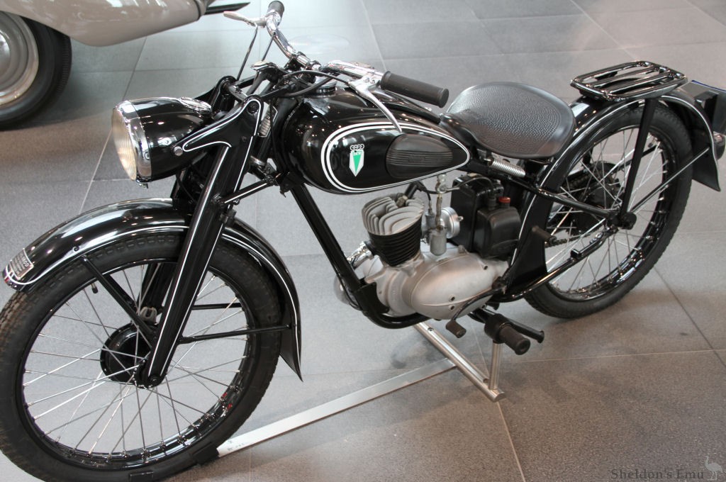 DKW-1950-RT125W-AuM-PMi.jpg