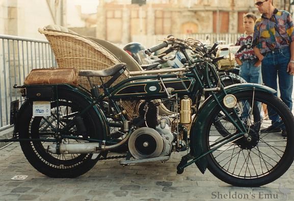 Gillet-Herstal-1923-350cc.jpg