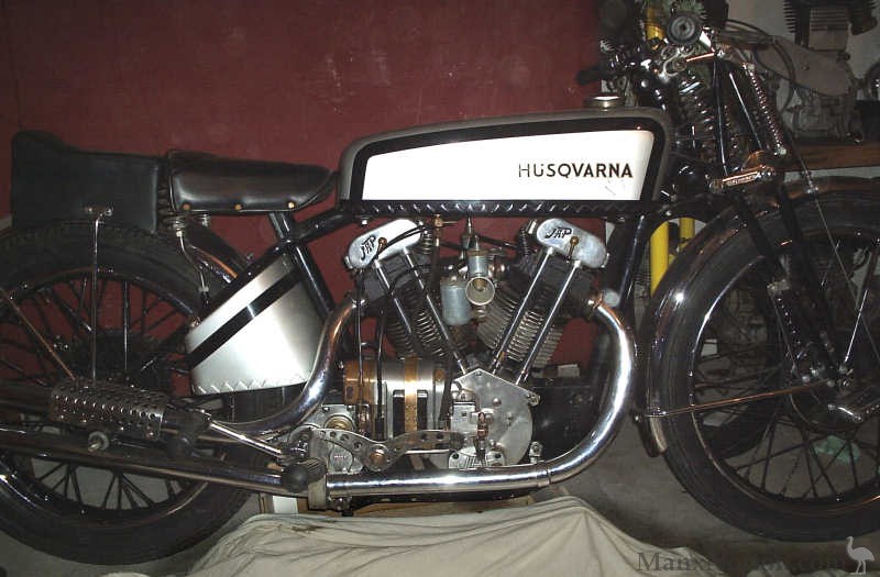 Husqvarna-JAP-680cc.jpg