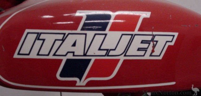 Italjet-tanksticker.jpg