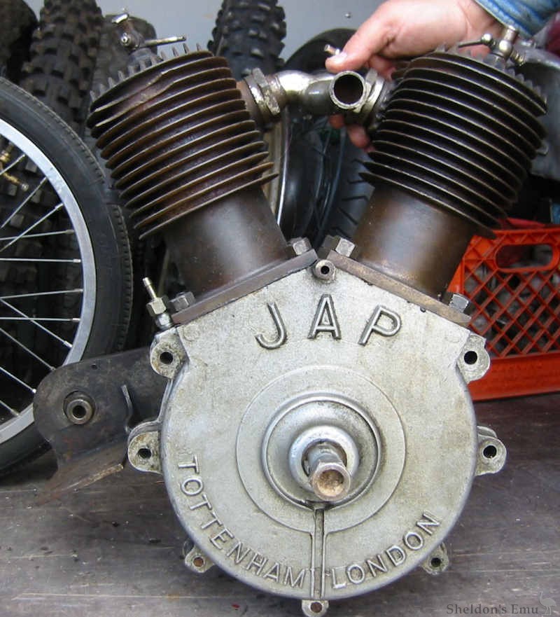 JAP-1915c-770cc-V-Twin-2.jpg