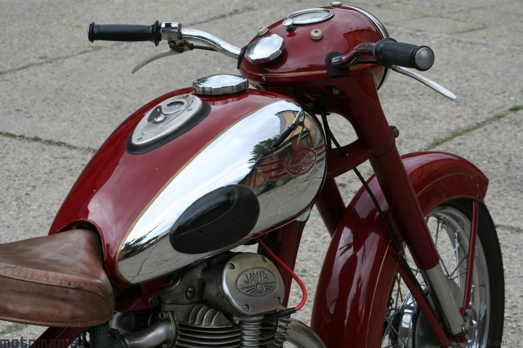 Jawa-1953-500-OHC-Motomania-5.jpg