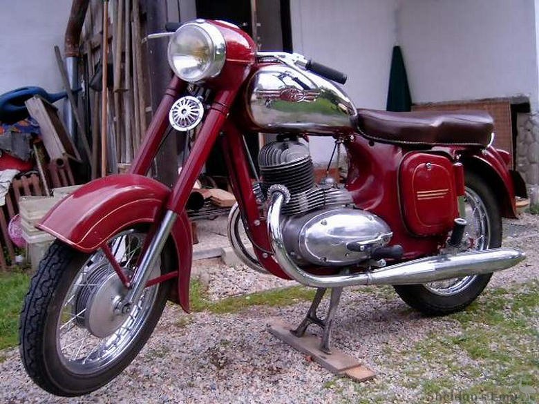 Jawa-250-typ-353-100.jpg