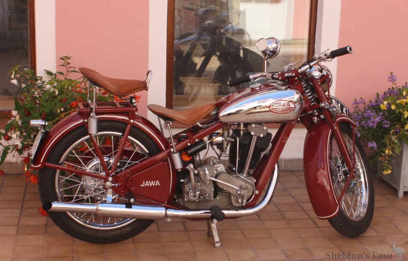 Jawa-OHC-Single-DK.jpg