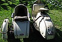 Lambretta-Li2-150cc-Cozy-Outfit-3.jpg