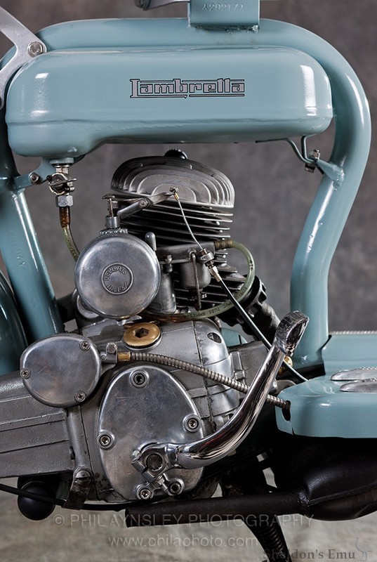 Lambretta-125D-026.jpg