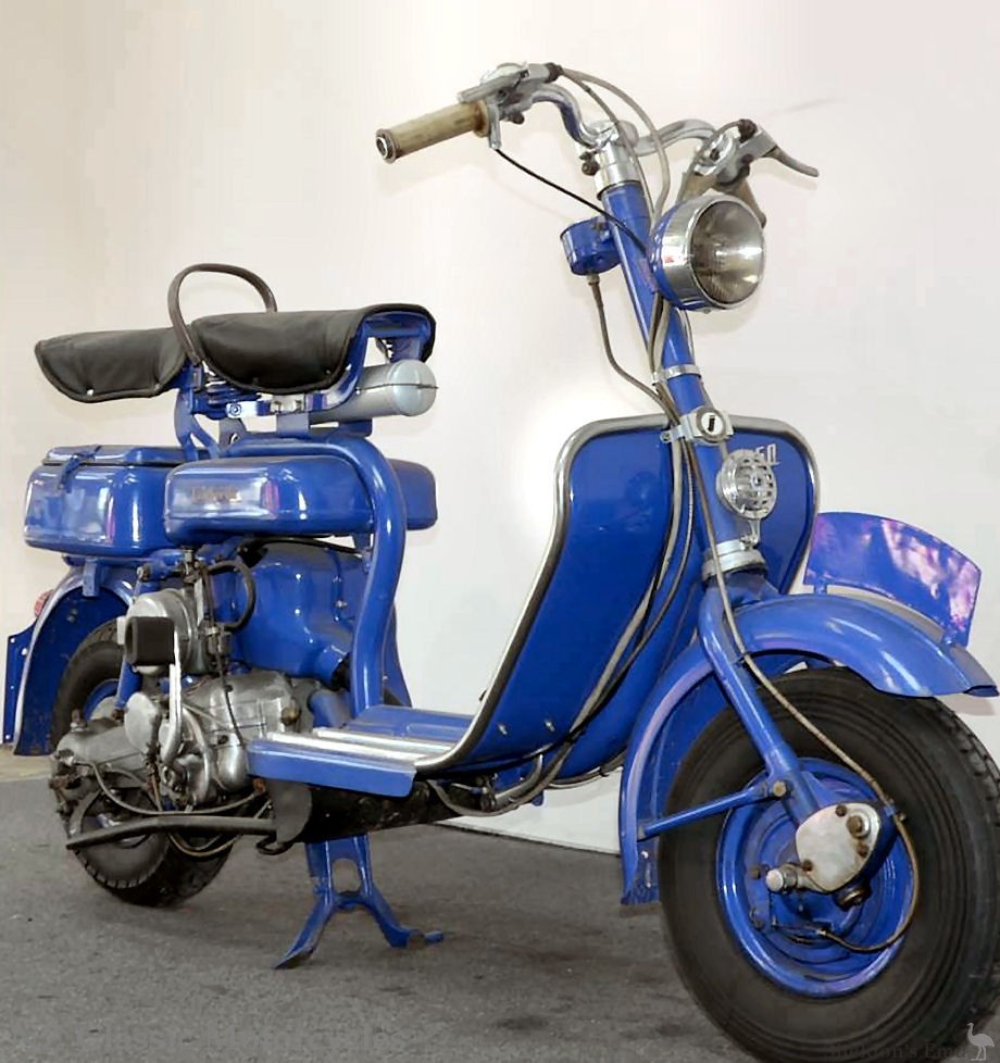 Lambretta-1950-Model-D-170-3-Front-R-Side-NZM.jpg