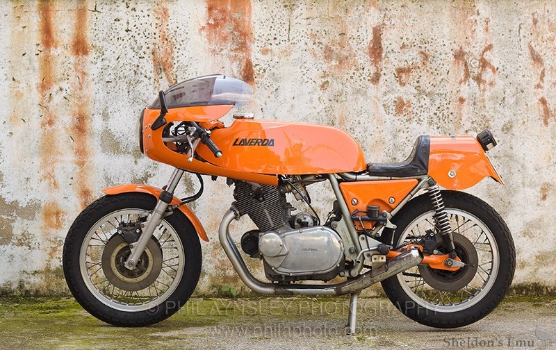 Laverda-1974-750SFC-16K-PA-02.jpg