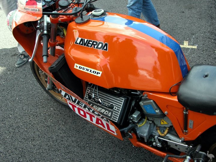 Laverda-V6-Dijon-Prenois-02.jpg