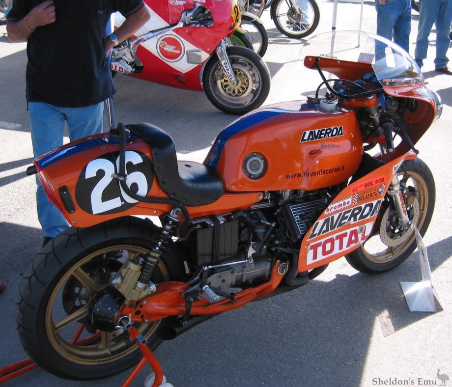 Laverda-V6-Motogiro-2006.jpg