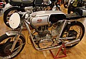 Mondial-1953-175cc-DOHC-SMu-CHo.jpg