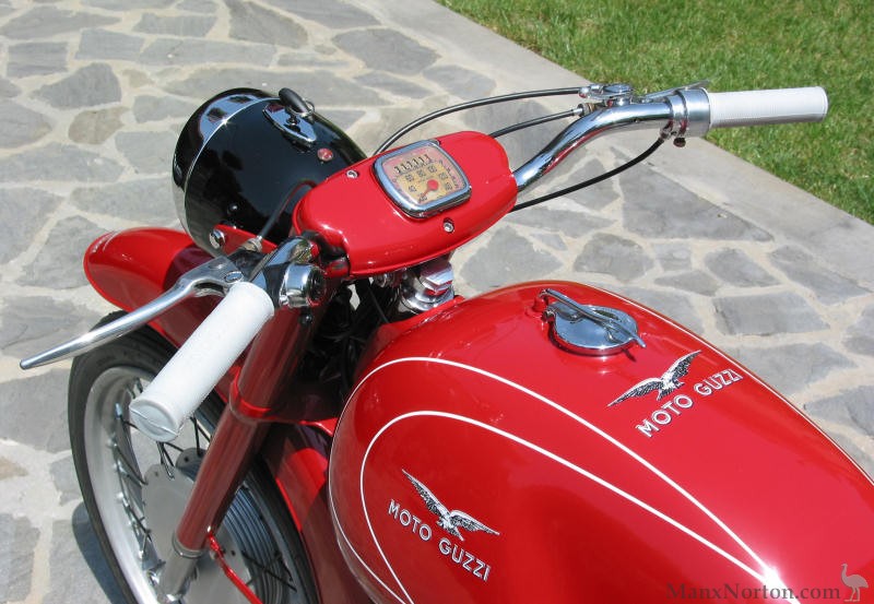 Moto-Guzzi-Lodola-235-GranTurismo-4.jpg