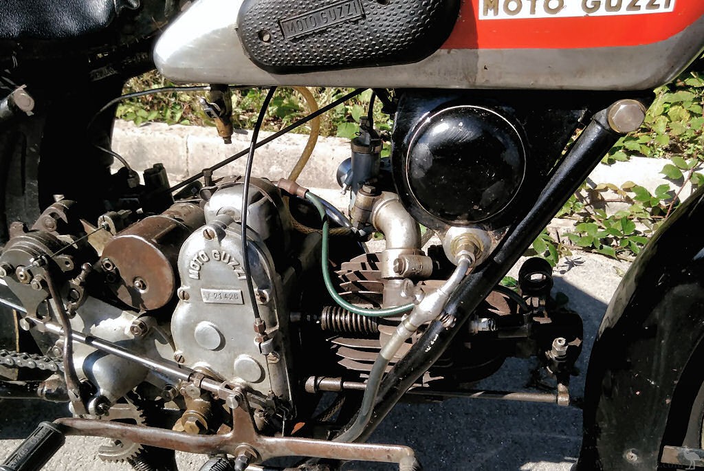 Moto-Guzzi-1937-500S-JP-2.jpg