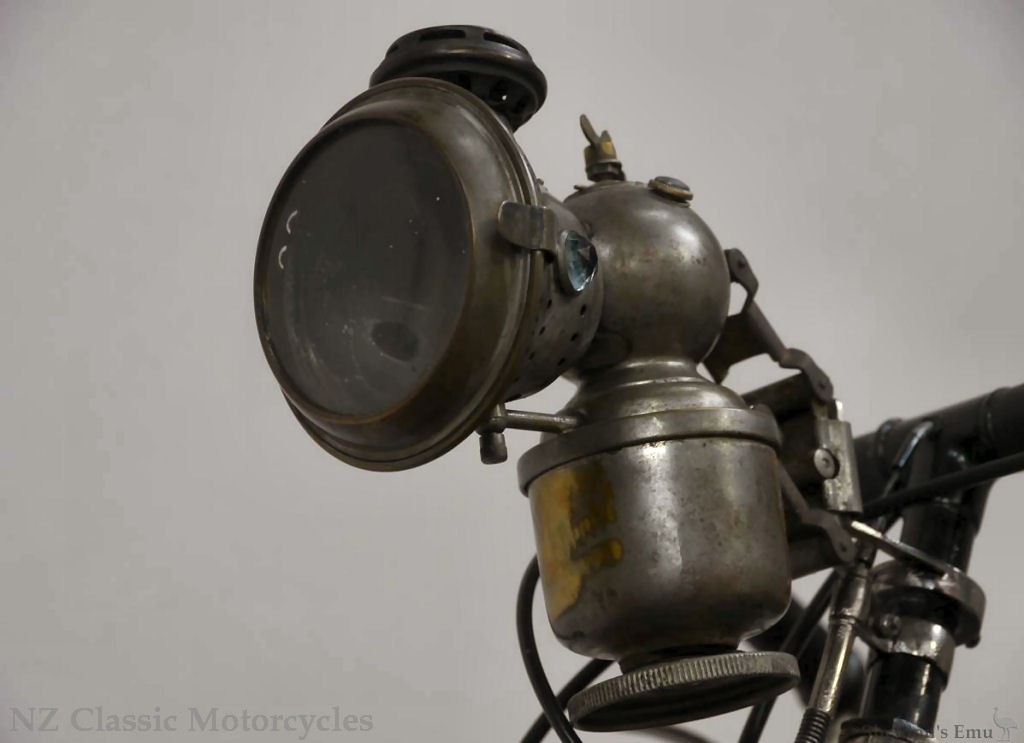 Motosacoche-1902-Gas-Light-NZM.jpg