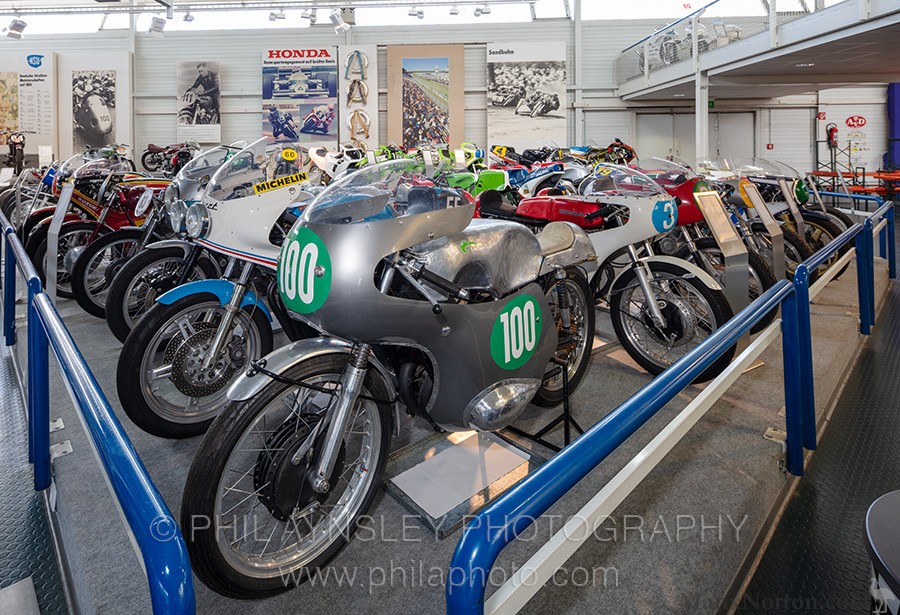 MZ-1961-Re250-Hockenheimring-MM-PA.jpg