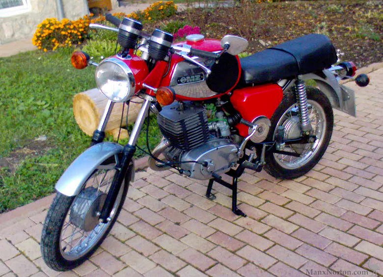 MZ-1974c-TS-2501.jpg