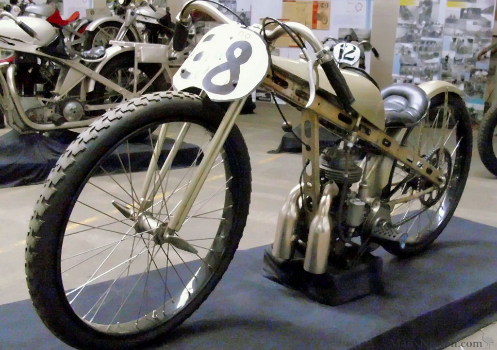 Neander-1928-Bahnrennmotorrad-Wpa.jpg