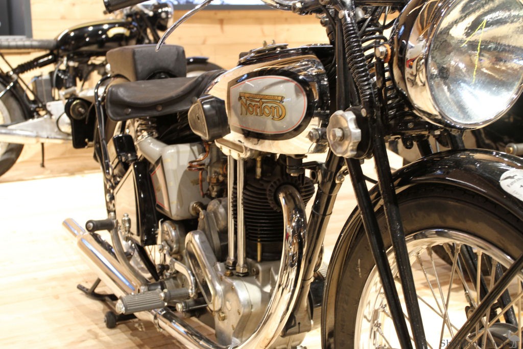 Norton-1934-Model-19-600cc-TMu-PMi.jpg