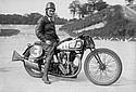 Norton-1935-M30-Manx-Beatrice-Shilling.jpg