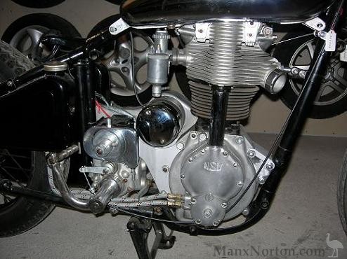 NSU-Konsul-II-engine-R.jpg