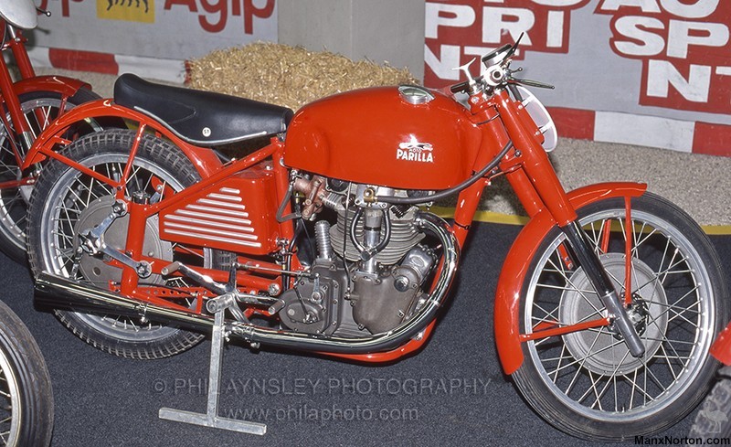 Parilla-1955-250GP-2.jpg