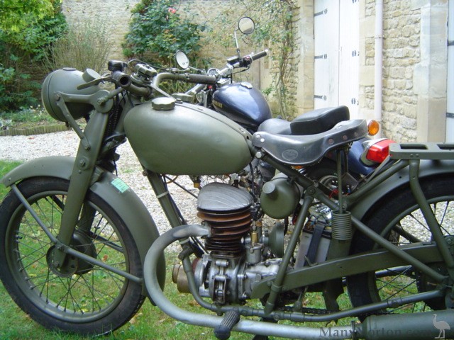 Puch-1939-250-S4.jpg