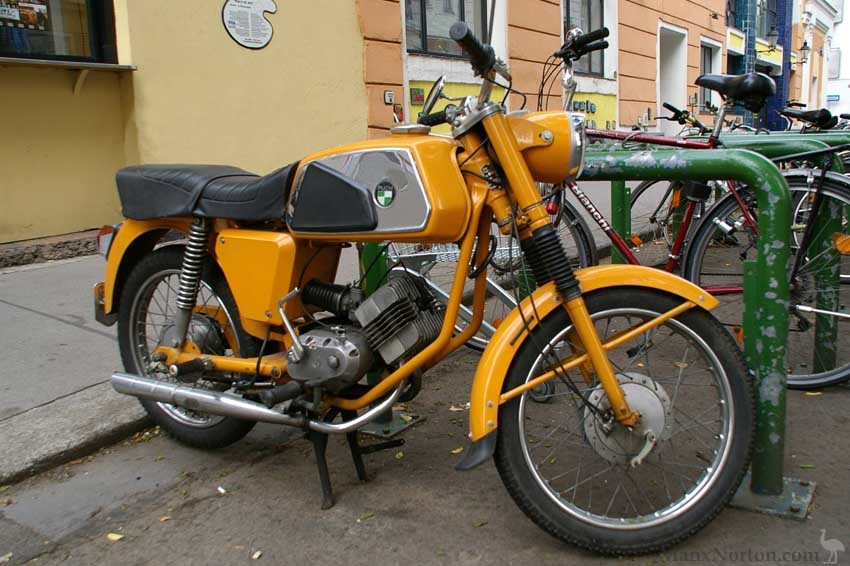 Puch-1974-MV50-qq-Vienna.jpg