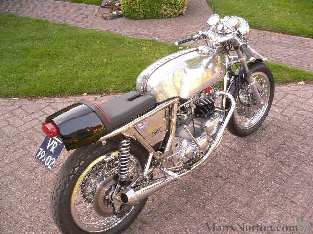 Rickman-Triumph-Metisse-750-3.jpg