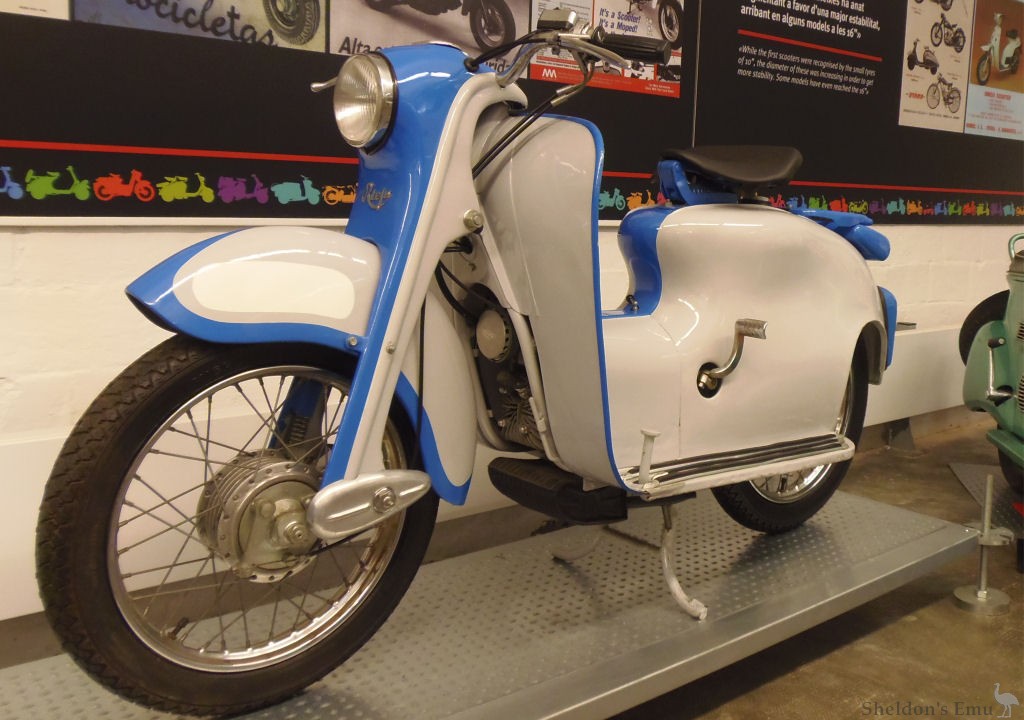 Rieju-1959-Isard-125cc-BMB-Wpa.jpg