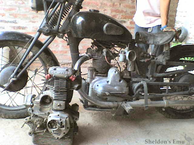 Sertum-1940c-OHV-AR-1.jpg