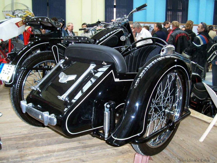 Szentesi-sidecar.jpg