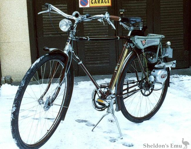 Victoria-M38-Vicky-Cyclemotor.jpg