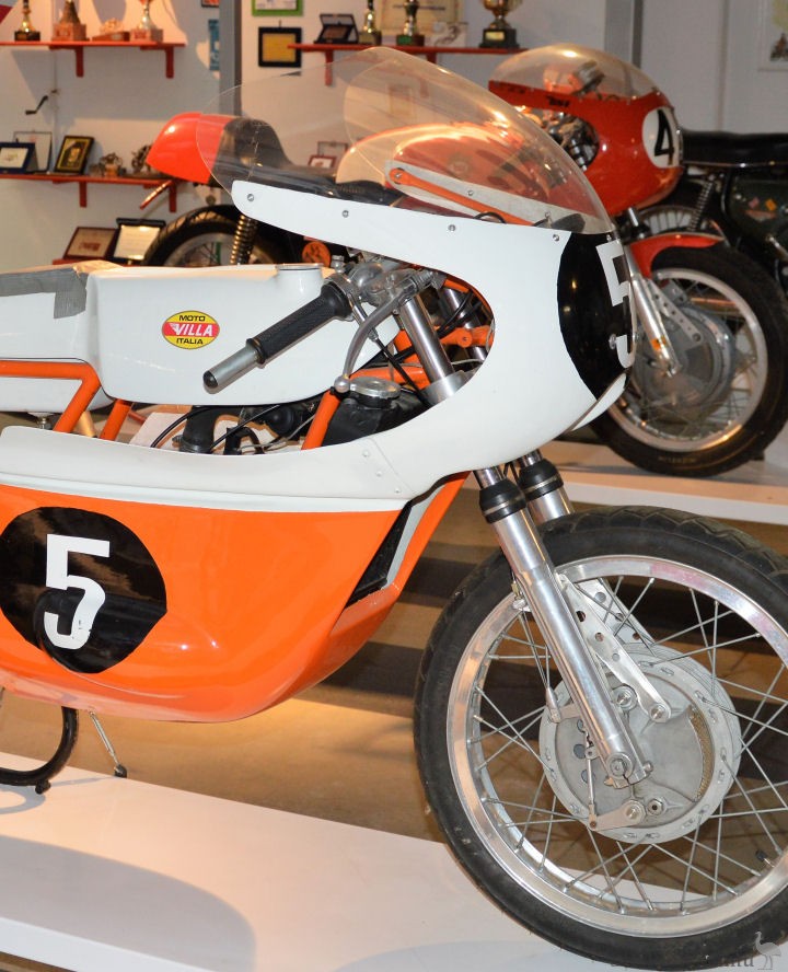 Villa-1969-125cc-Pog-MRi-02.jpg